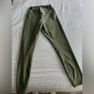Alo yoga green airlift leggings.